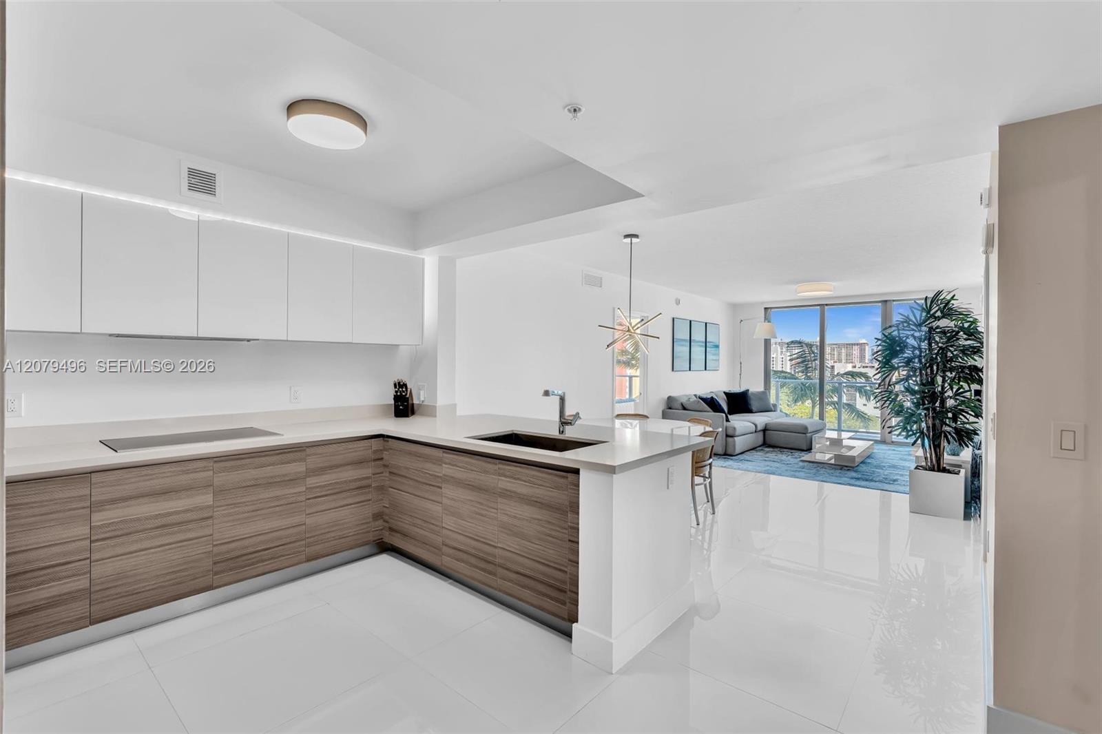 4-805 3 / 3 1541 sq. ft. $ 2026-08-28 0 Photo