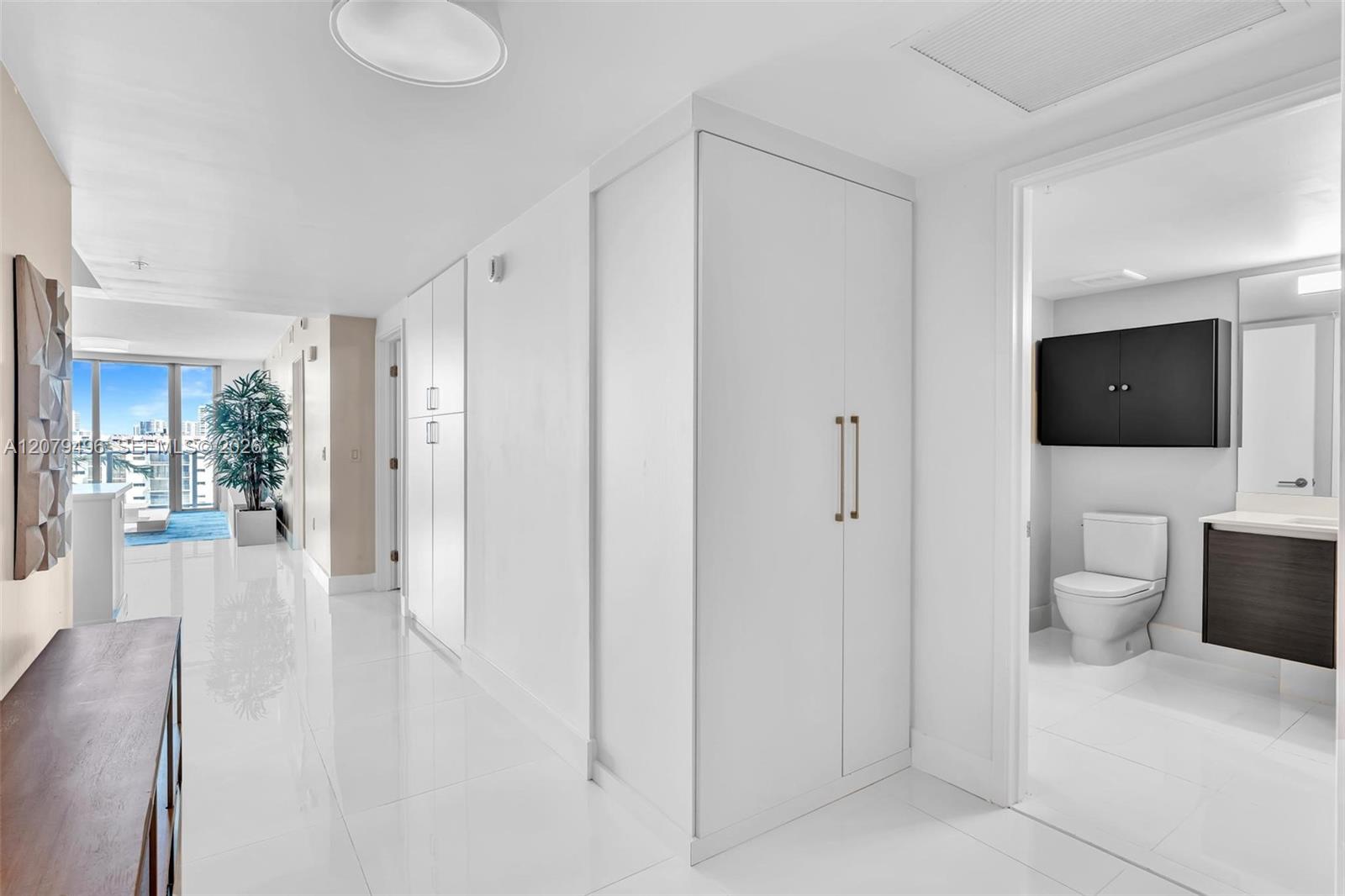 4-805 3 / 3 1541 sq. ft. $ 2026-08-28 0 Photo