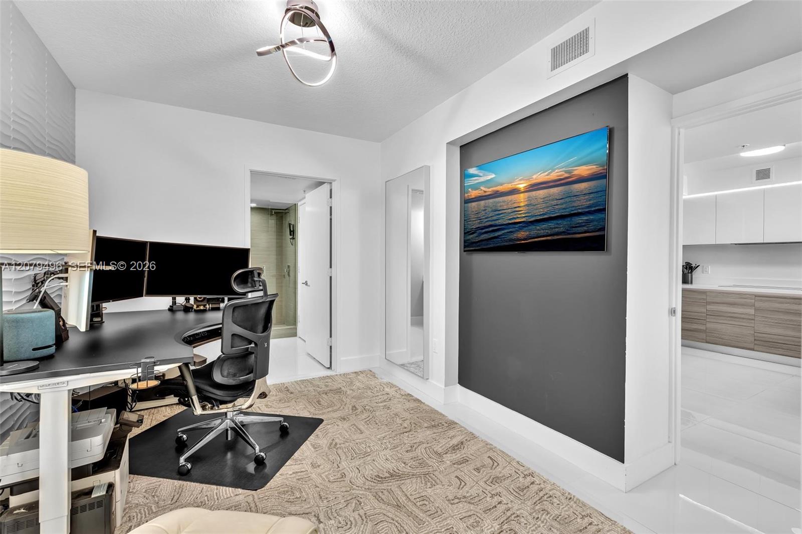 4-805 3 / 3 1541 sq. ft. $ 2026-08-28 0 Photo