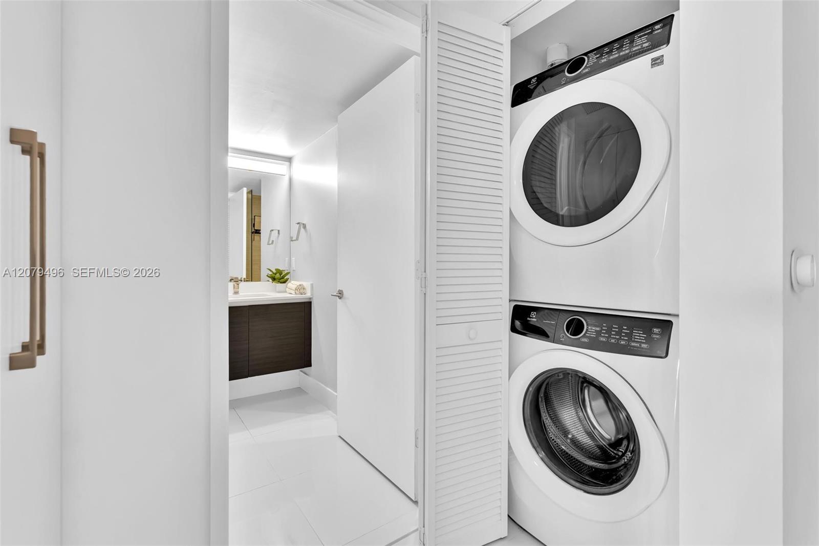 4-805 3 / 3 1541 sq. ft. $ 2026-08-28 0 Photo