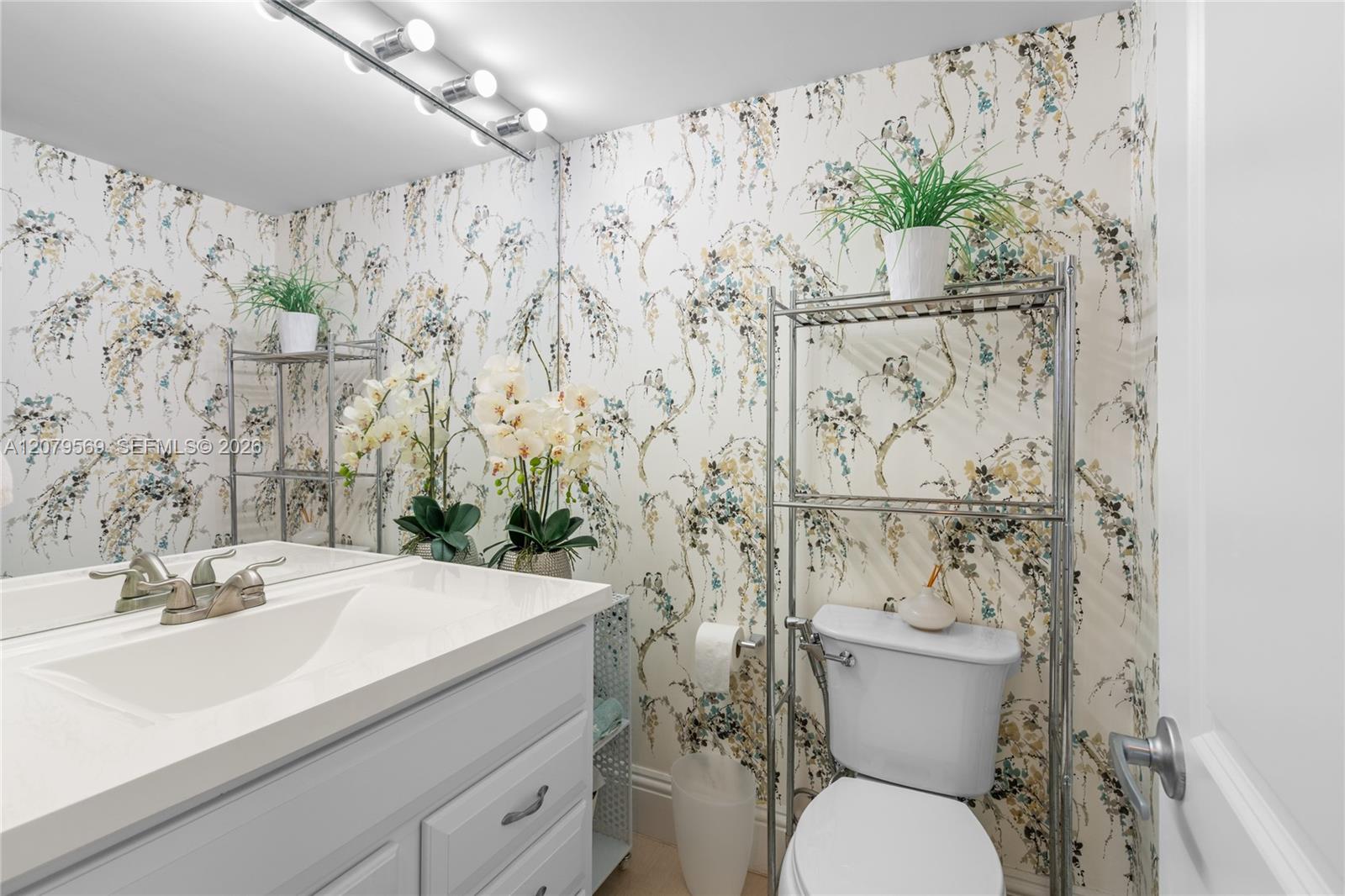 Ver detalles 4E 3 / 3 1780 sq. ft. $ 2026-08-28 0 foto