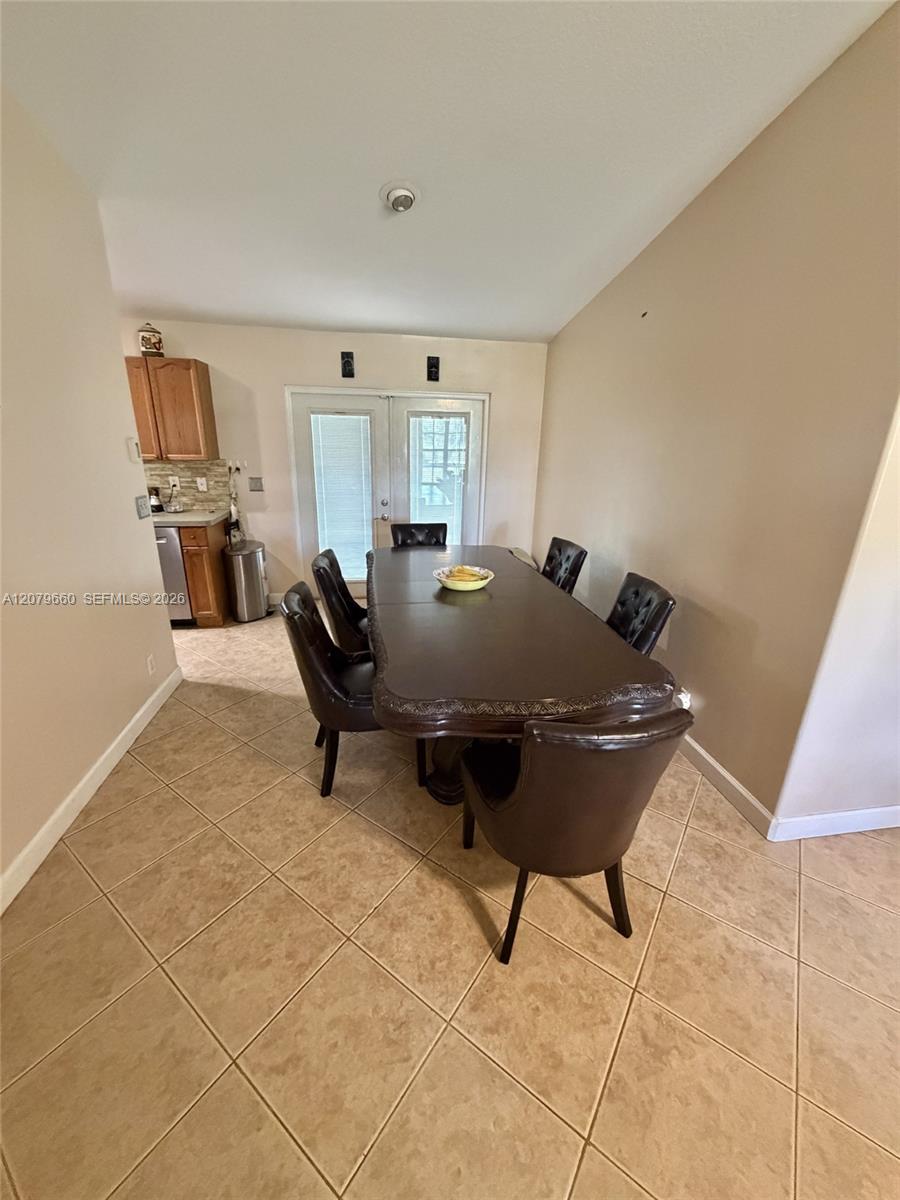 16298 4 / 2 1351 sq. ft. $ 2026-09-17 0 foto