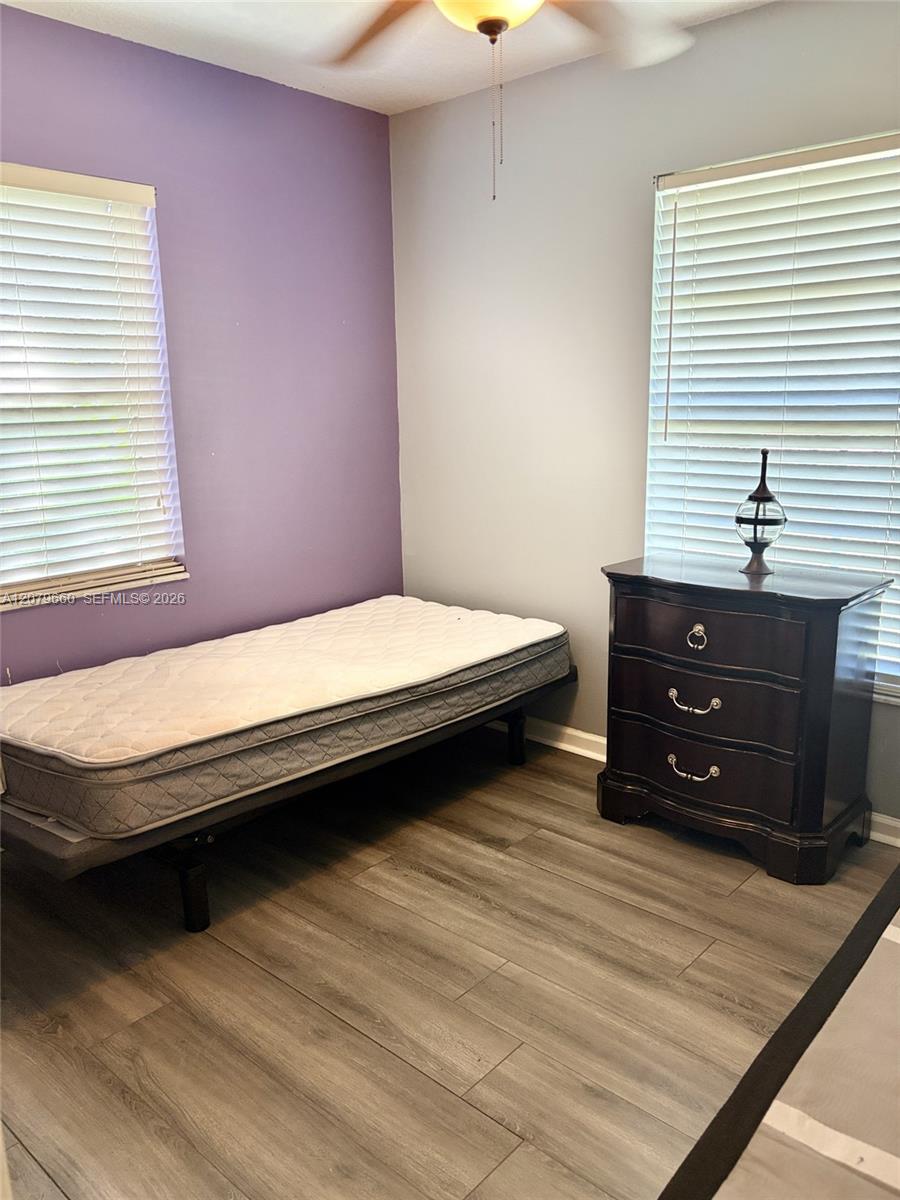 16298 4 / 2 1351 sq. ft. $ 2026-09-17 0 foto