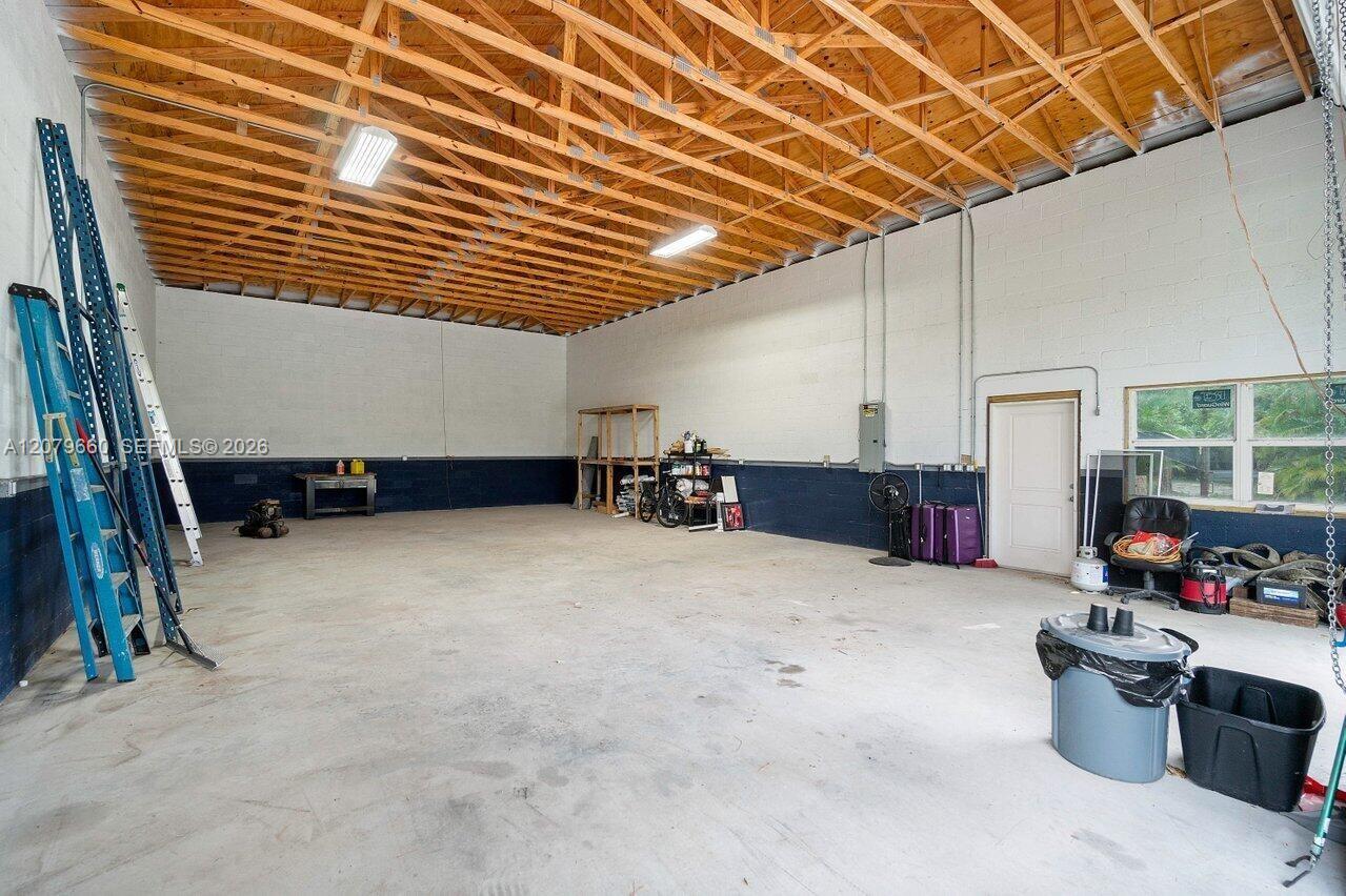 16298 4 / 2 1351 sq. ft. $ 2026-09-17 0 foto