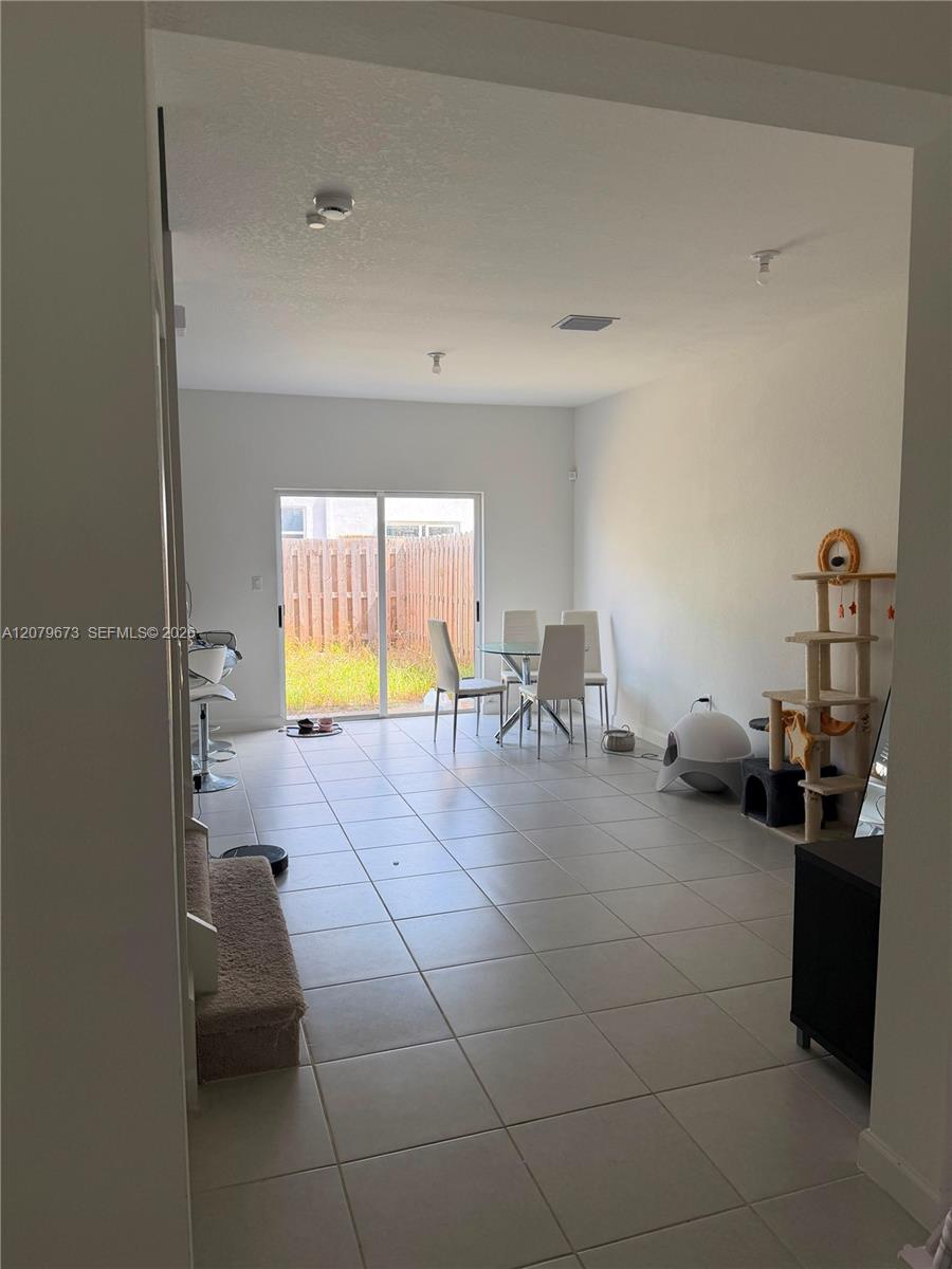 16235 3 / 3 1483 sq. ft. $ 2026-08-28 0 Photo