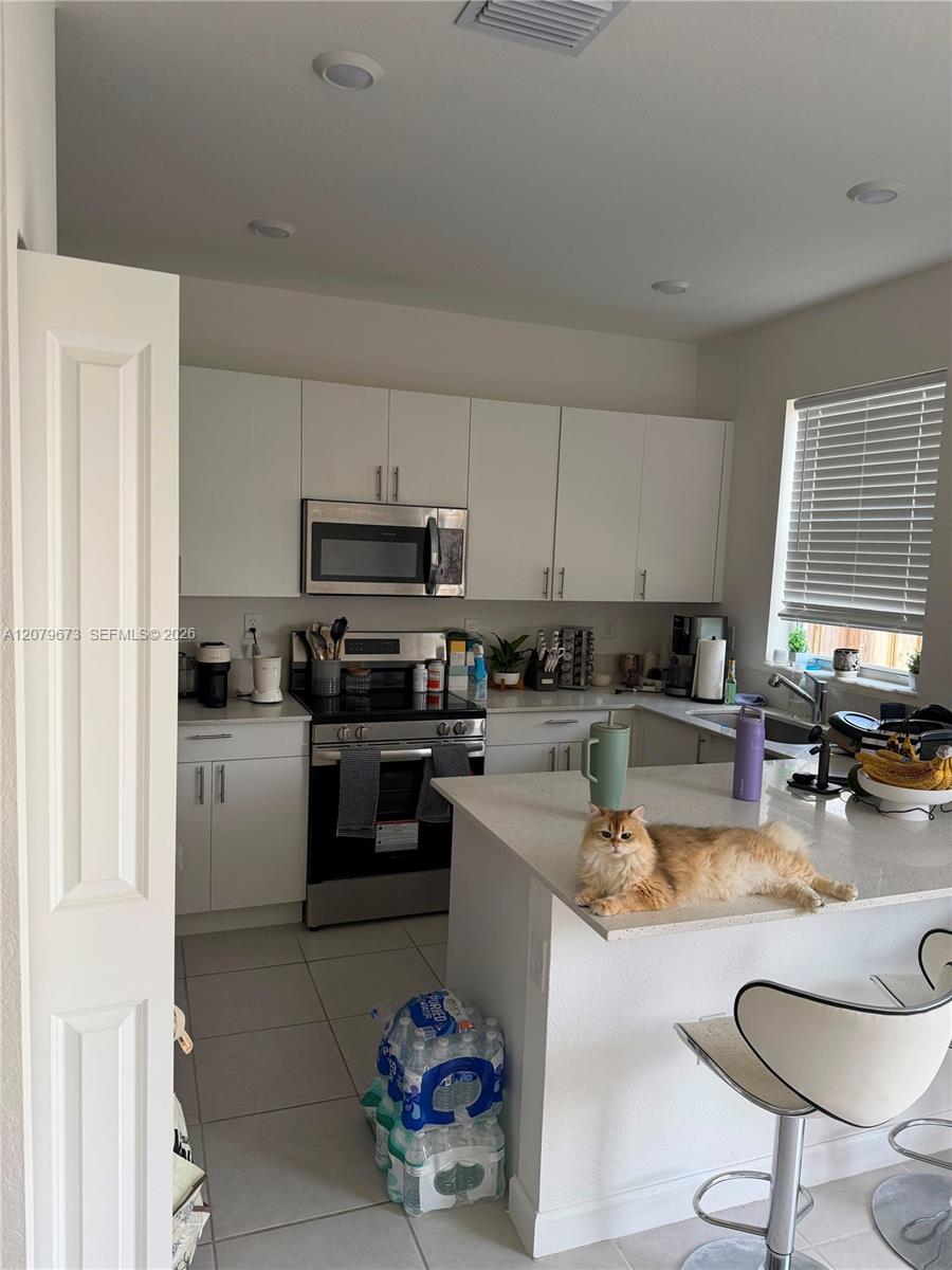 16235 3 / 3 1483 sq. ft. $ 2026-08-28 0 Photo