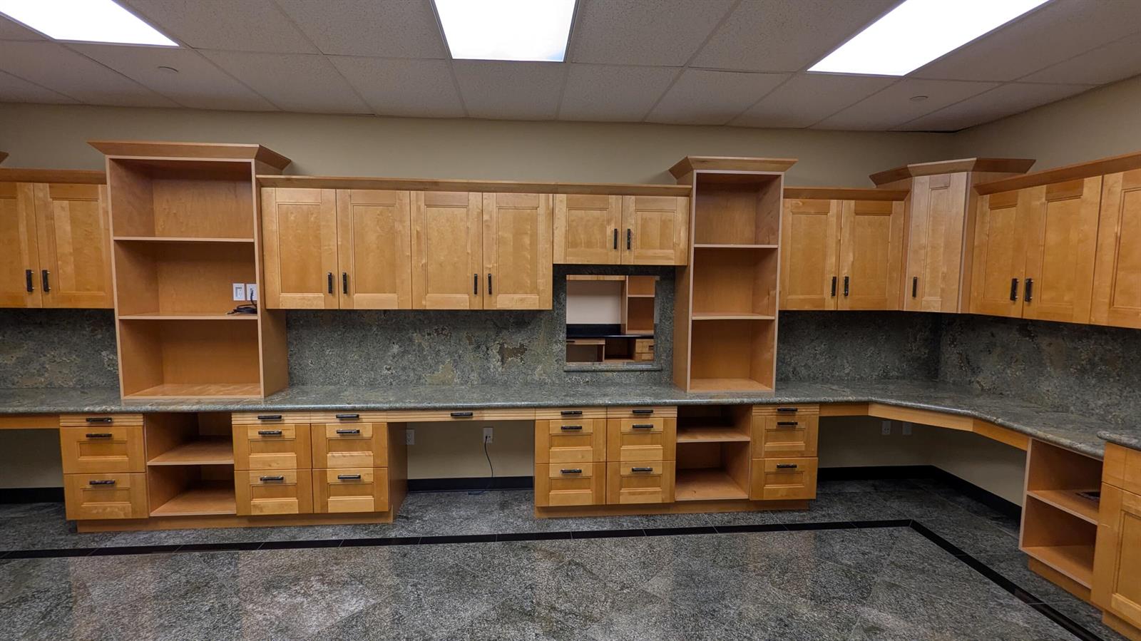 24  / 0  sq. ft. $ 2026-09-15 0 Photo