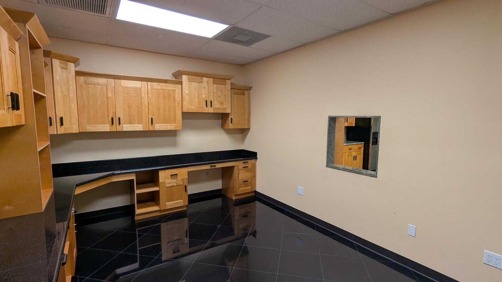 24  / 0  sq. ft. $ 2026-09-15 0 Photo