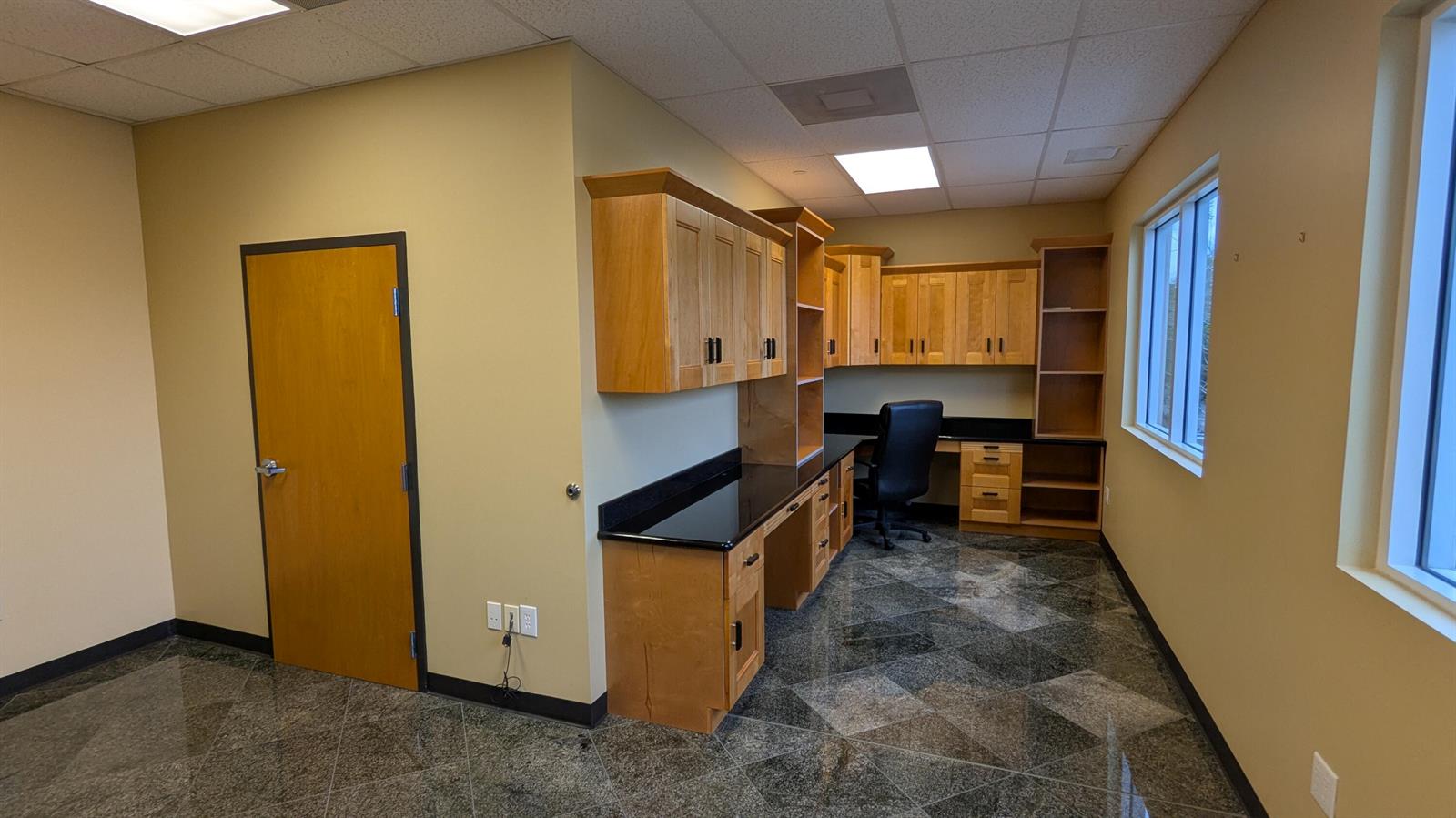 24  / 0  sq. ft. $ 2026-09-15 0 Photo