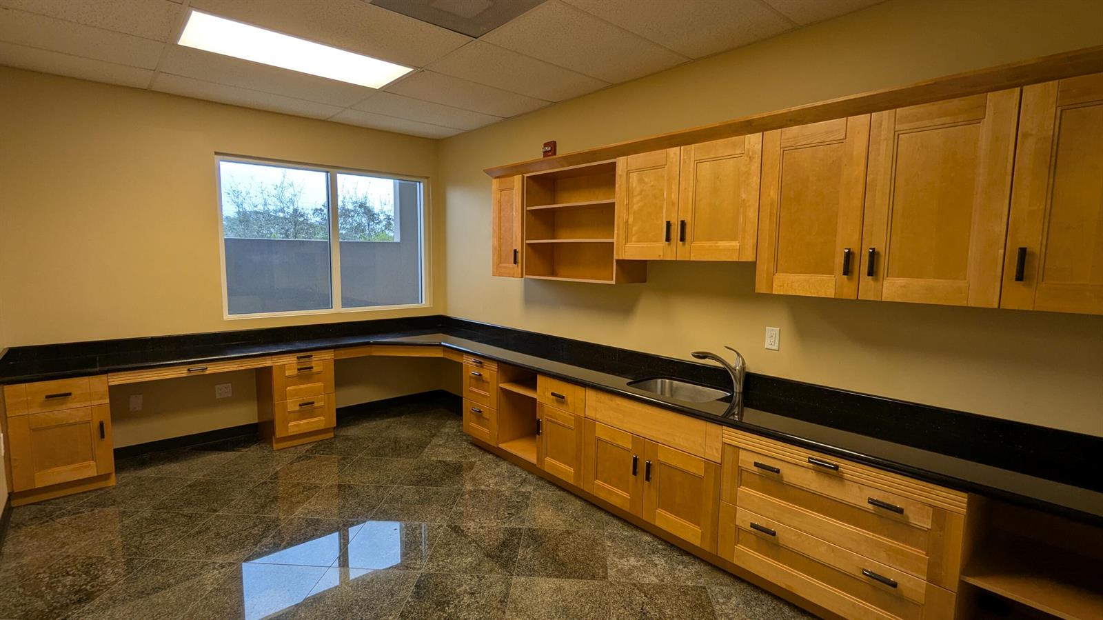 24  / 0  sq. ft. $ 2026-09-15 0 Photo
