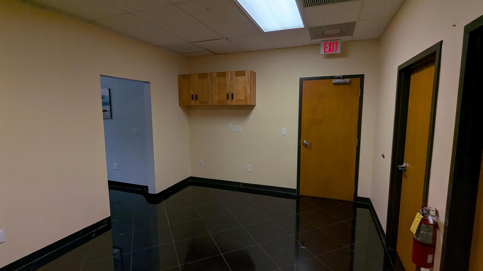 24  / 0  sq. ft. $ 2026-09-15 0 Photo