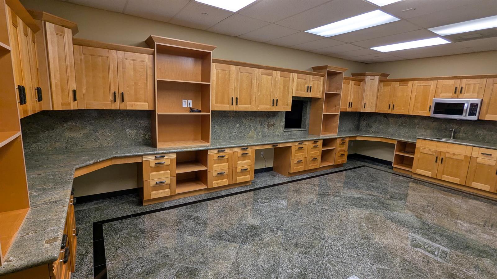 24  / 0  sq. ft. $ 2026-09-15 0 Photo