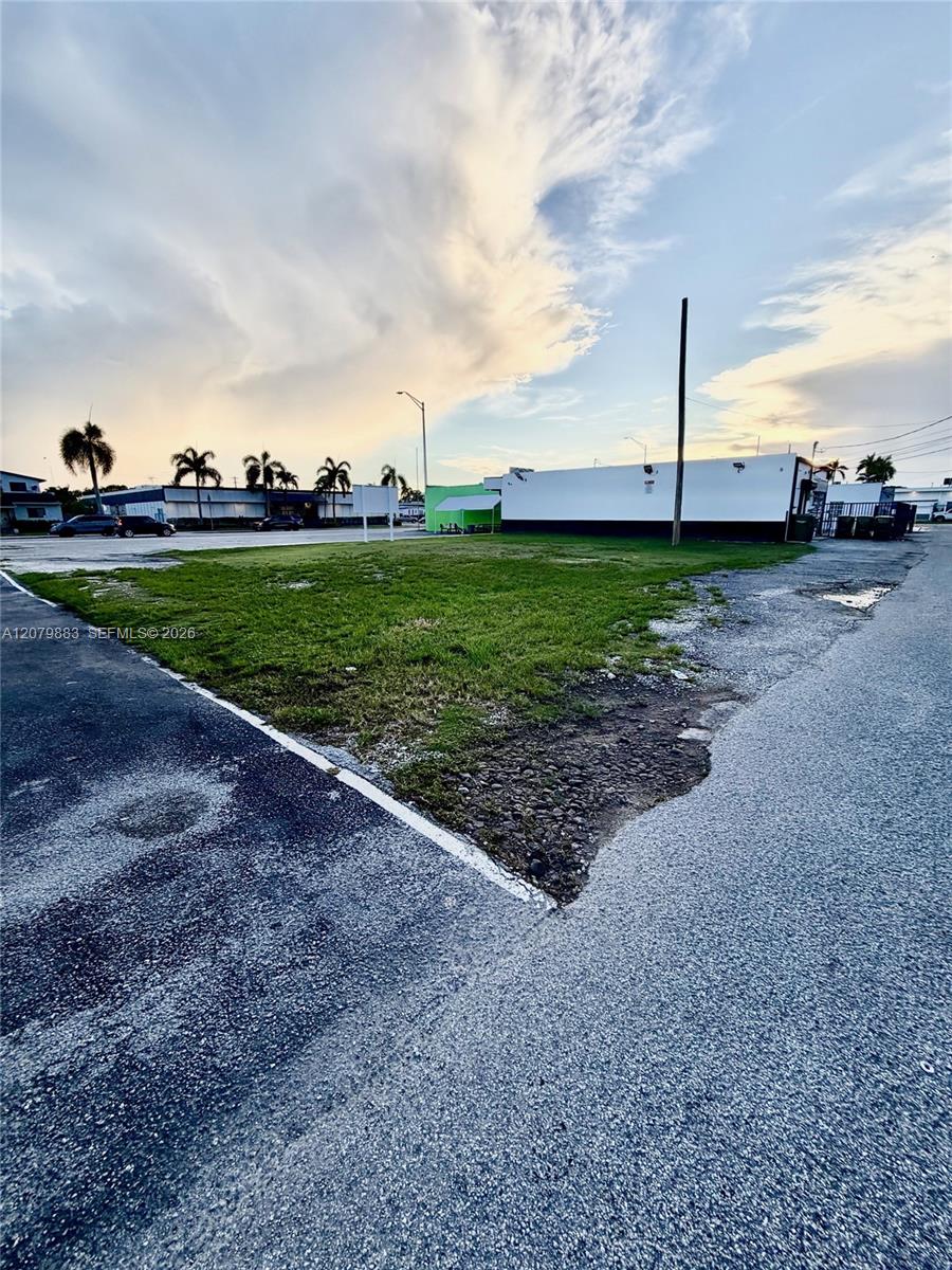  /   sq. ft. $ 2026-08-29 0 Photo