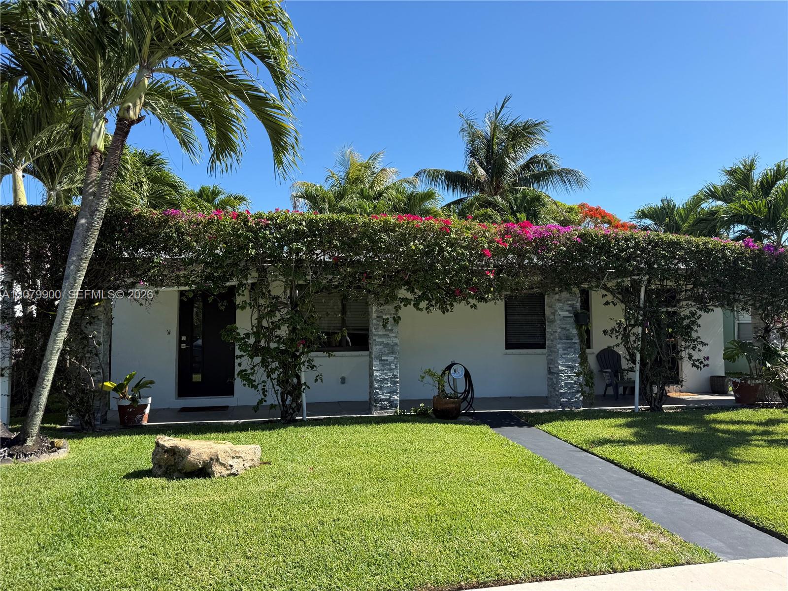 Ver detalles / 800 sq. ft. $ 2026-08-29 0 foto