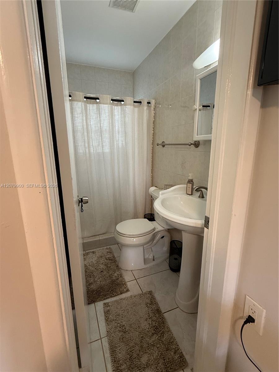 Ver detalles / 800 sq. ft. $ 2026-08-29 0 foto