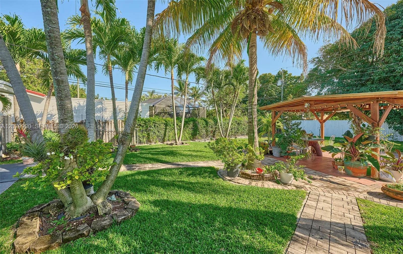 Ver detalles / 800 sq. ft. $ 2026-08-29 0 foto