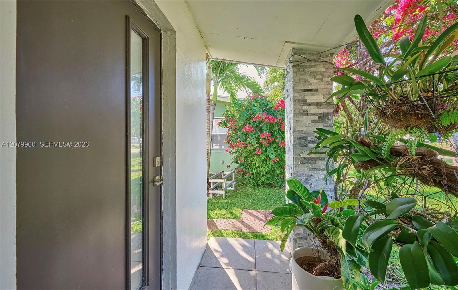 Ver detalles / 800 sq. ft. $ 2026-08-29 0 foto