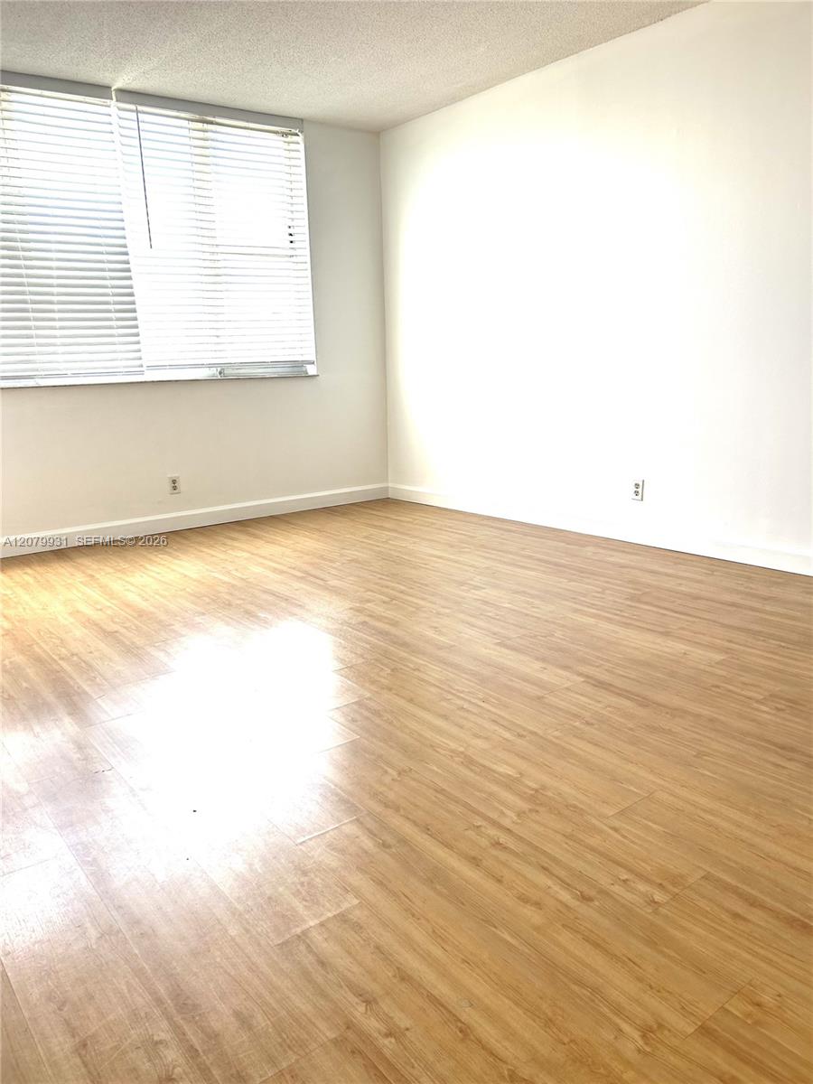 402B 2 / 2 1132 sq. ft. $ 2026-08-29 0 Photo