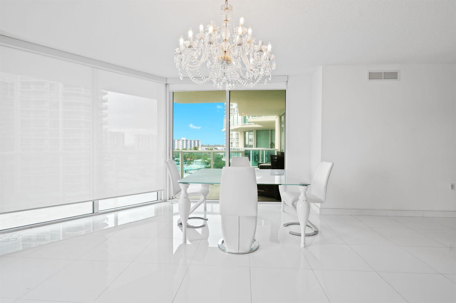 10-web-or-mls-200-sunny-isles-blvd-806