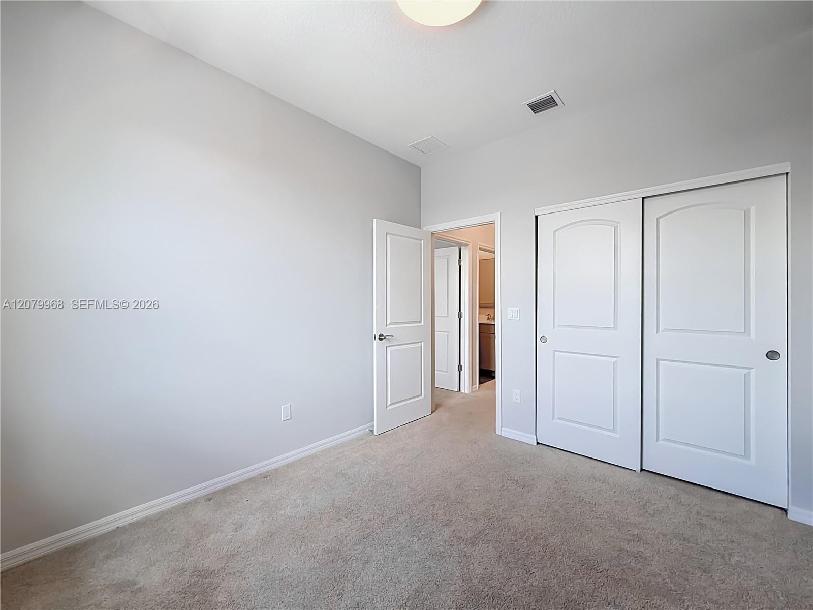 1040 3 / 3 1421 sq. ft. $ 2026-08-29 0 Photo