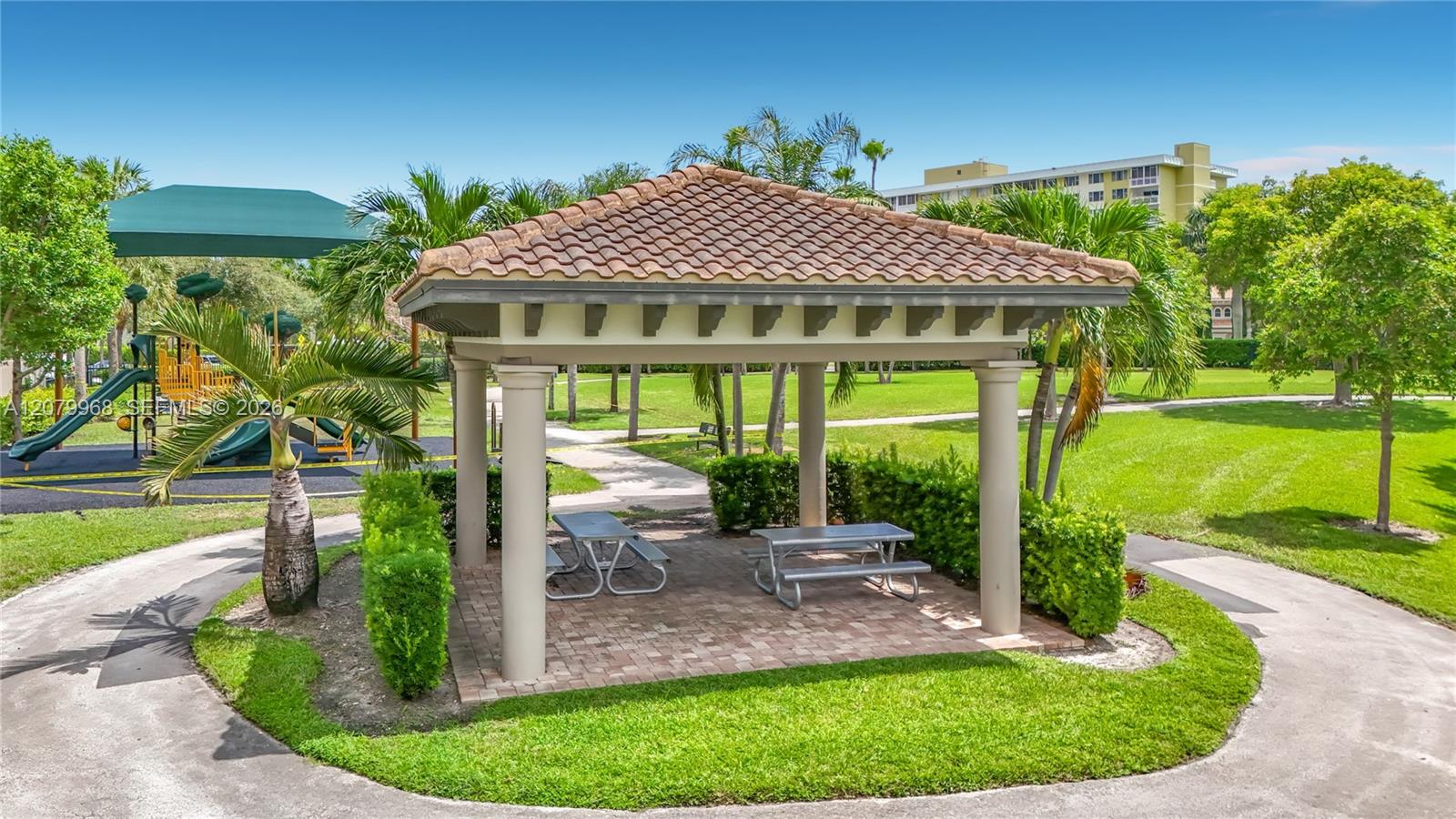 1040 3 / 3 1421 sq. ft. $ 2026-08-29 0 Photo