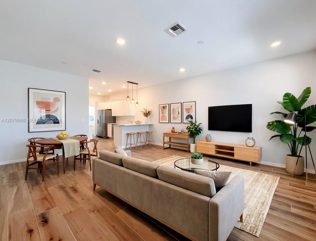 1040 3 / 3 1421 sq. ft. $ 2026-08-29 0 Photo