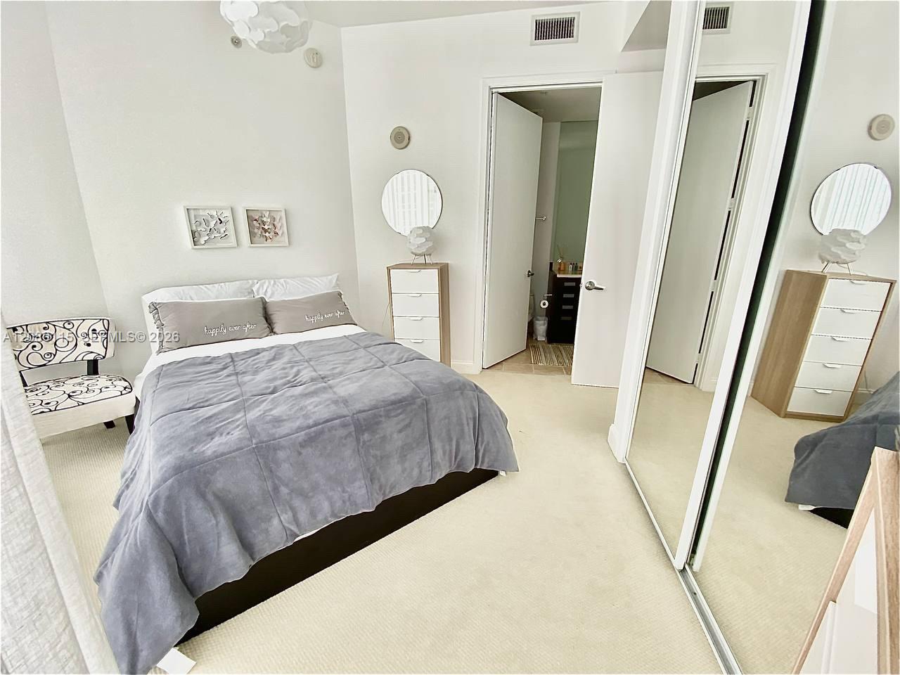 See details 3609A 2 / 2 1324 sq. ft. $ 2026-08-30 0 Photo