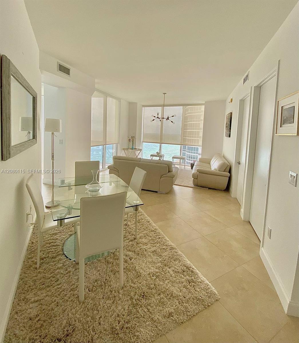 See details 3609A 2 / 2 1324 sq. ft. $ 2026-08-30 0 Photo