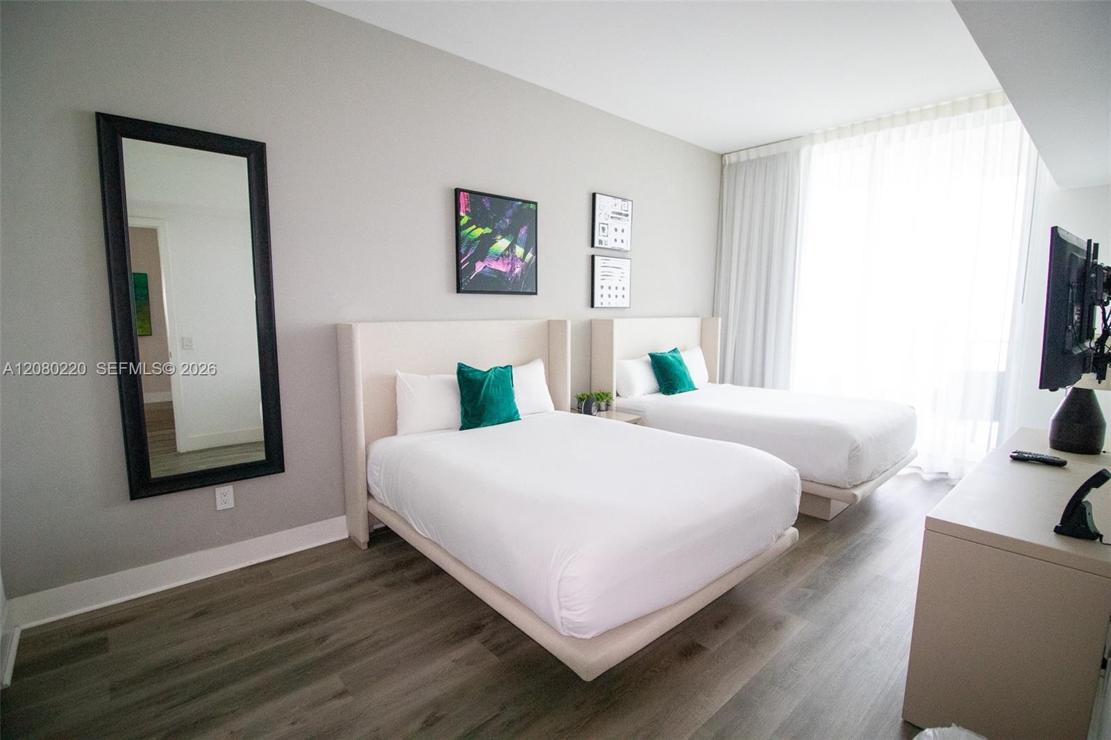 MPH8 2 / 2 1179 sq. ft. $ 2026-08-30 0 foto