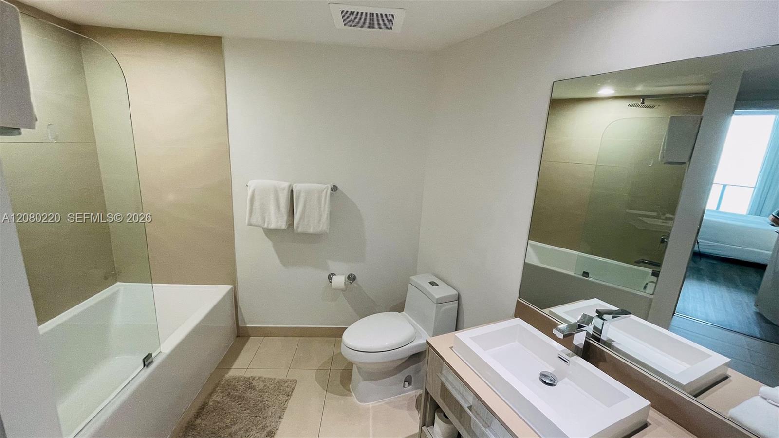 MPH8 2 / 2 1179 sq. ft. $ 2026-08-30 0 foto