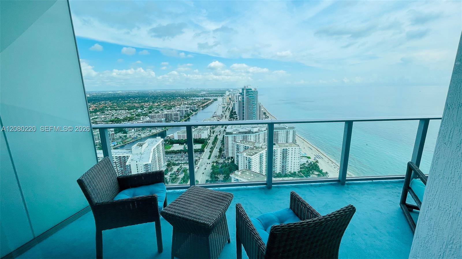 MPH8 2 / 2 1179 sq. ft. $ 2026-08-30 0 foto