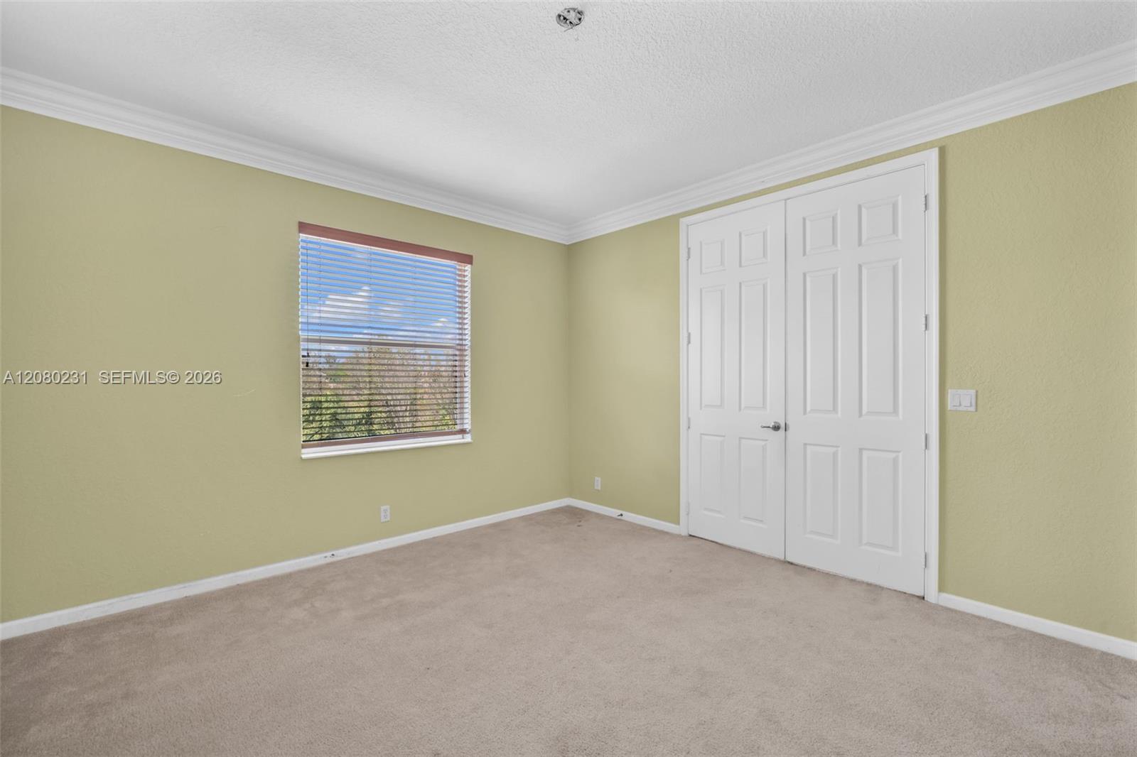 9345 5 / 4 3894 sq. ft. $ 2026-08-30 0 foto