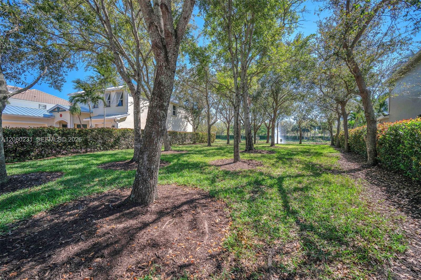9345 5 / 4 3894 sq. ft. $ 2026-08-30 0 foto