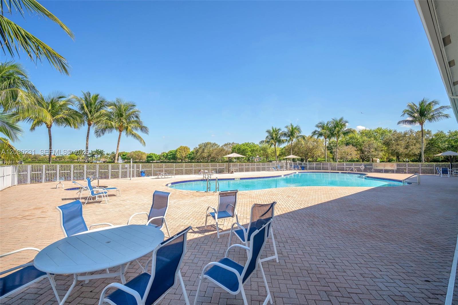 9345 5 / 4 3894 sq. ft. $ 2026-08-30 0 foto