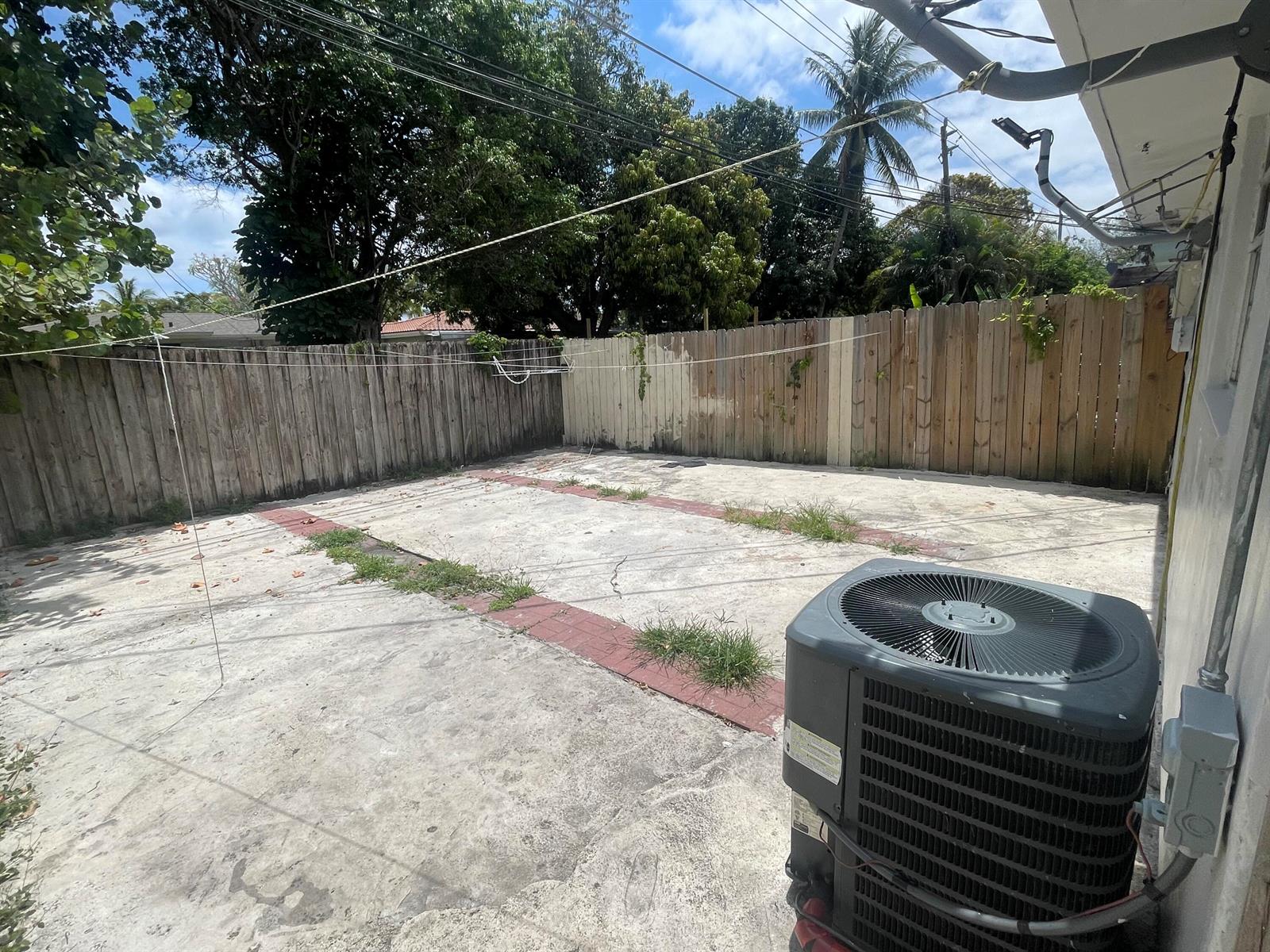 See details / 0 2268 sq. ft. $ 2026-08-31 0 Photo