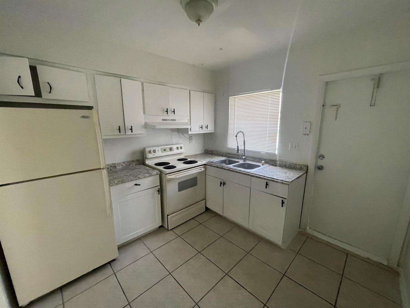 See details / 0 2268 sq. ft. $ 2026-08-31 0 Photo