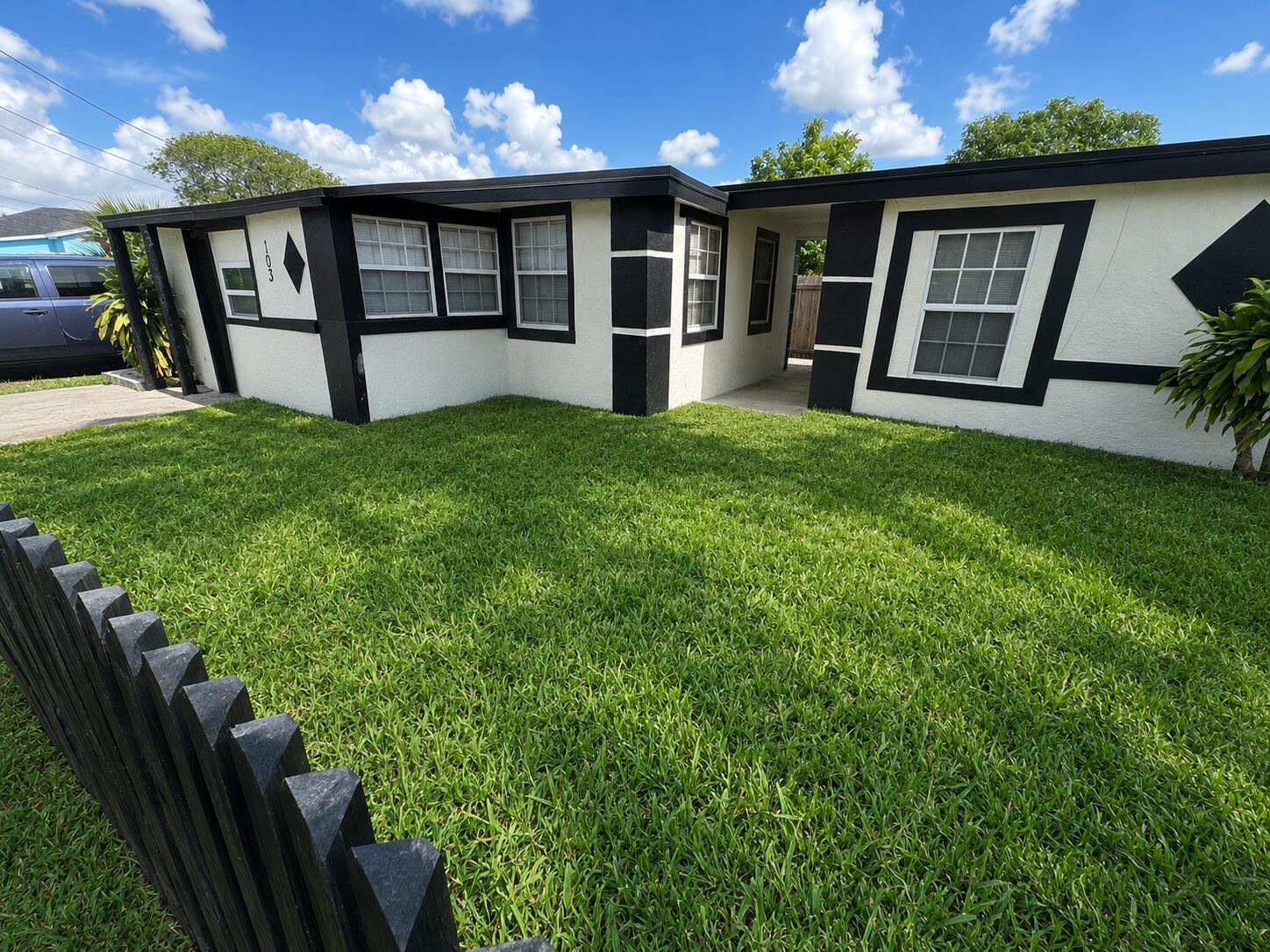 Ver detalles / 0 1050 sq. ft. $ 2026-08-31 0 foto