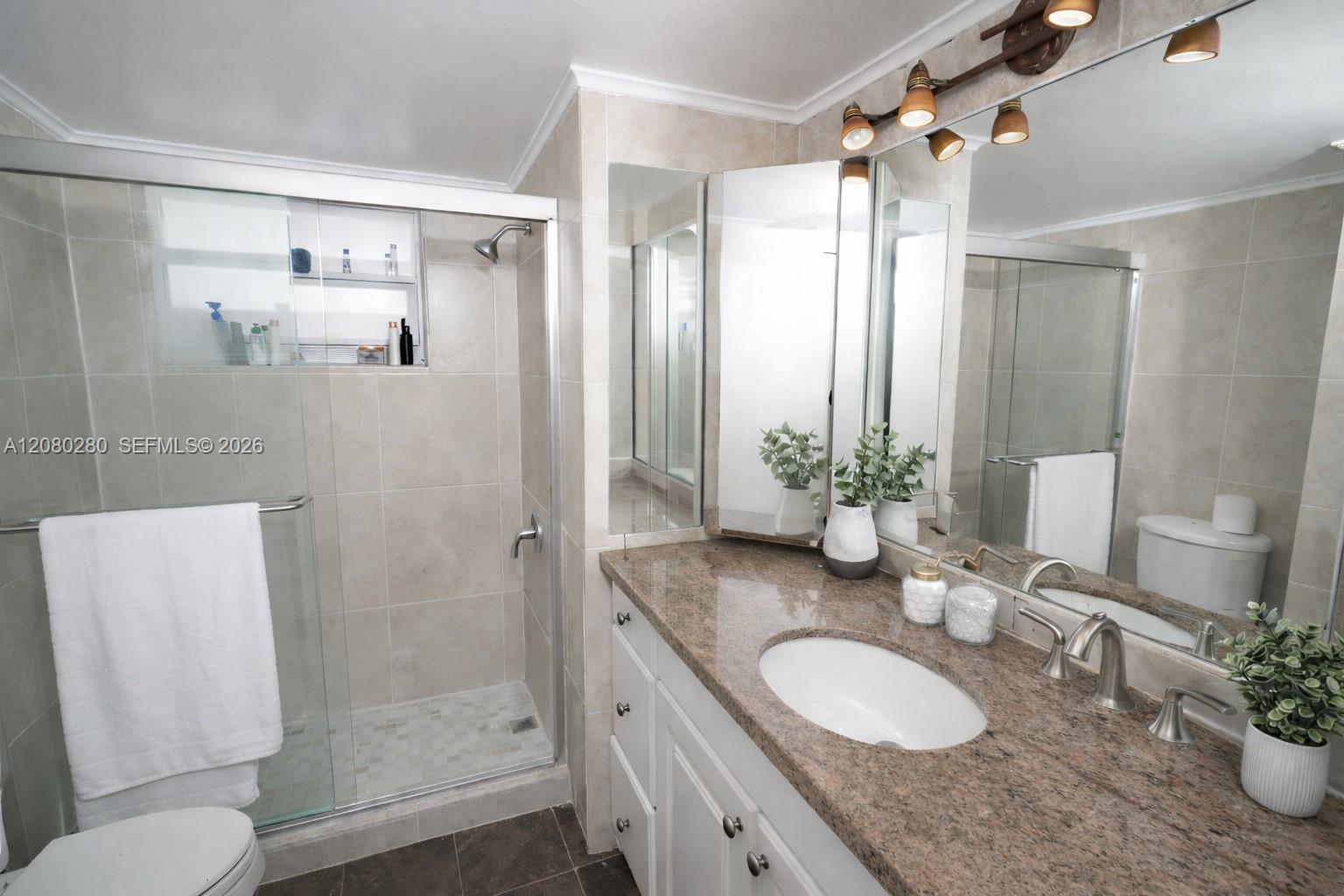 605-2 1 / 2 1036 sq. ft. $ 2026-08-30 0 foto