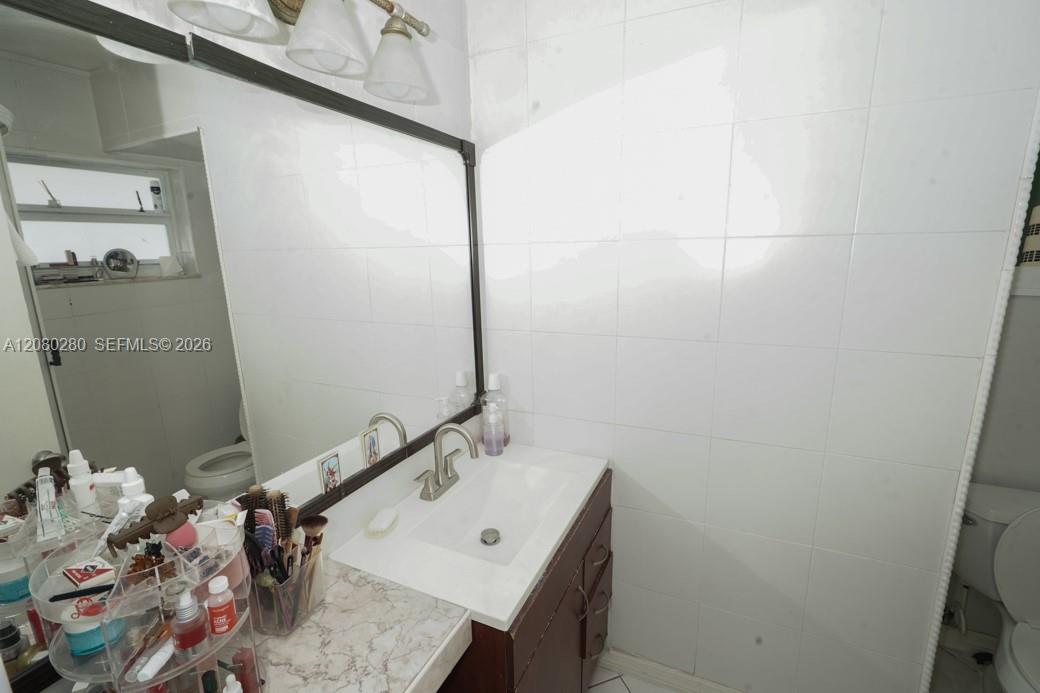 605-2 1 / 2 1036 sq. ft. $ 2026-08-30 0 foto
