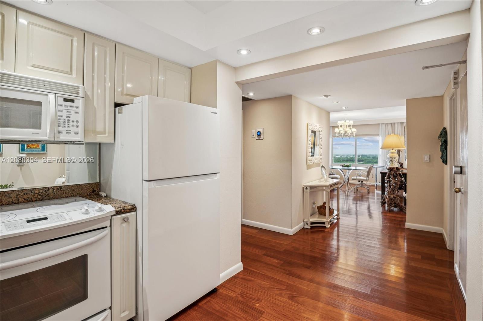 2122 2 / 2 1295 sq. ft. $ 2026-08-31 0 Photo