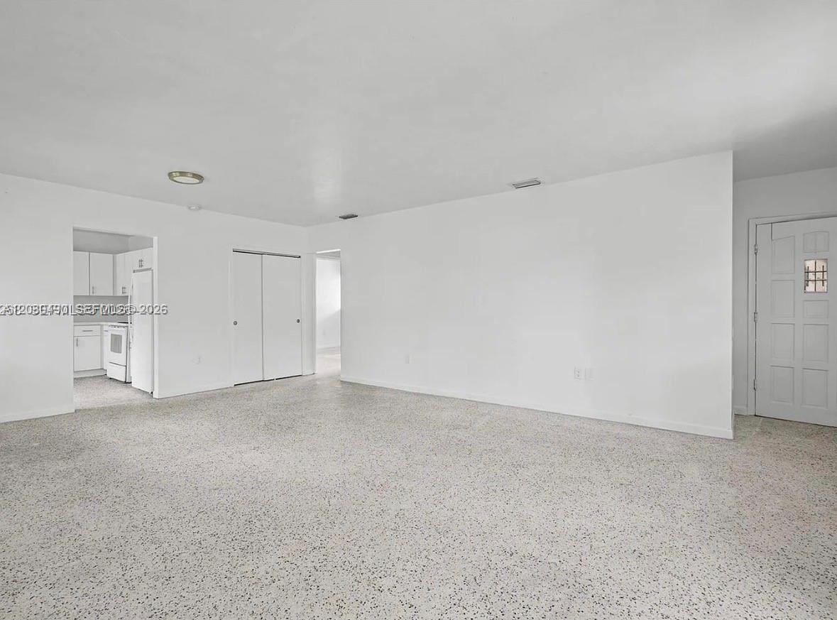   /  3079 sq. ft. $ 2026-09-22 0 foto
