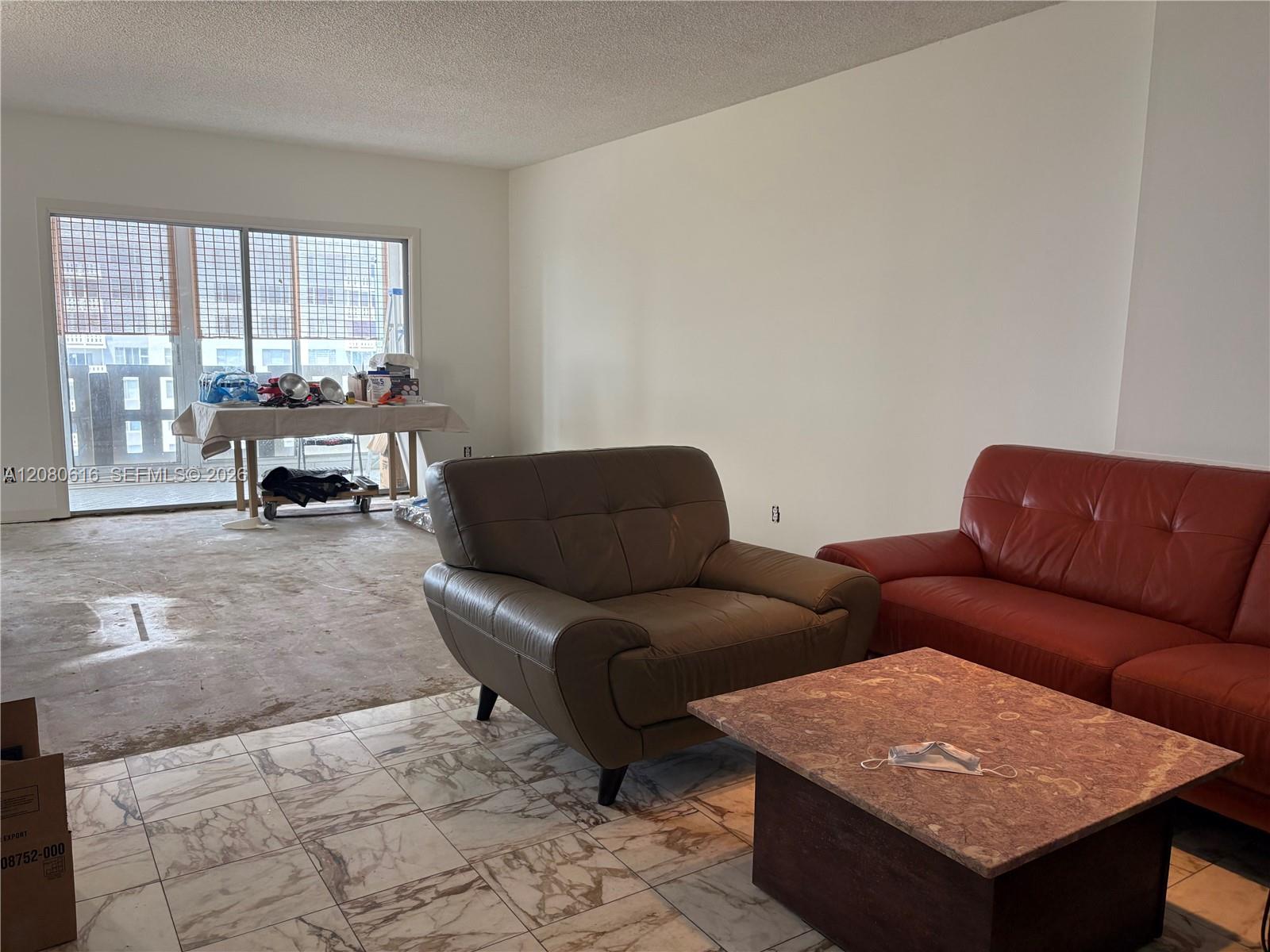 Ver detalles 816 2 / 2 1132 sq. ft. $ 2026-08-31 0 foto