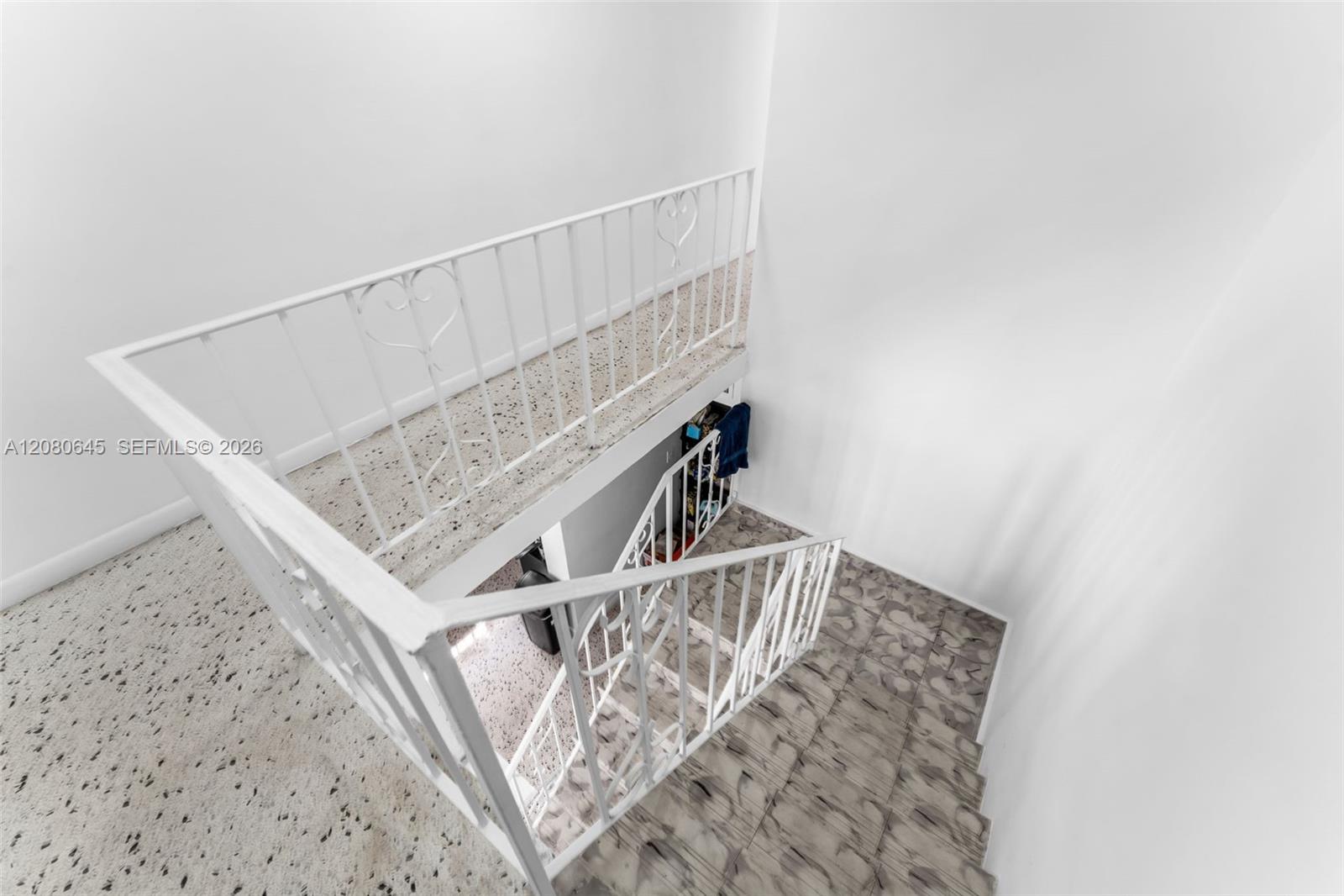   /  2193 sq. ft. $ 2026-08-31 0 foto
