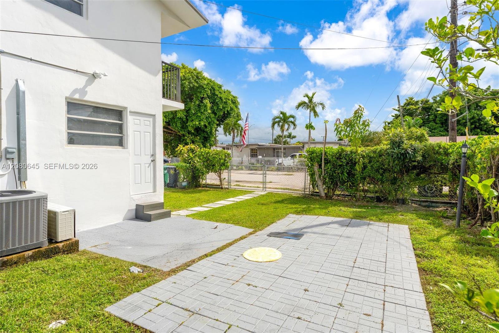   /  2193 sq. ft. $ 2026-08-31 0 foto