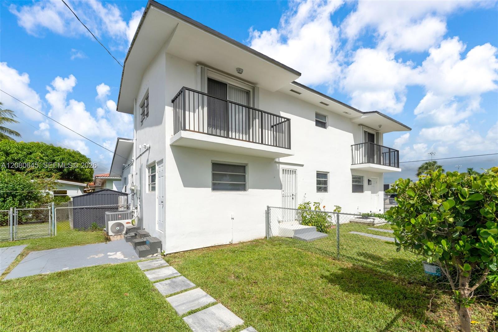   /  2193 sq. ft. $ 2026-08-31 0 foto