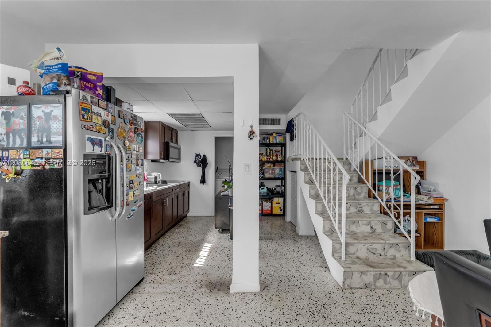   /  2193 sq. ft. $ 2026-08-31 0 foto