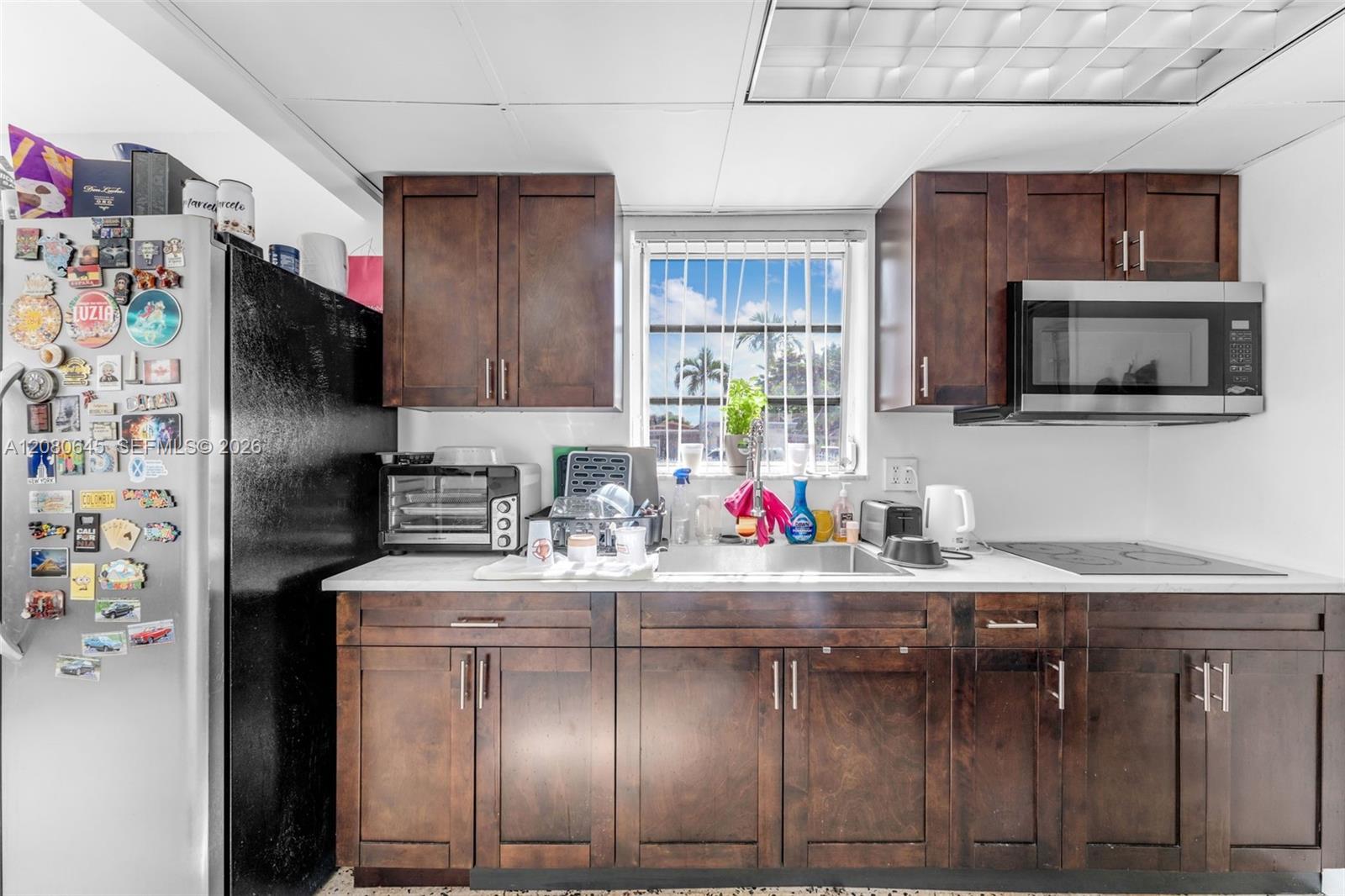   /  2193 sq. ft. $ 2026-08-31 0 foto