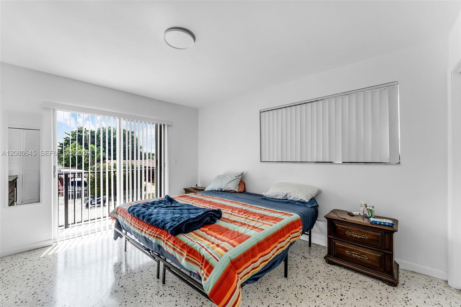   /  2193 sq. ft. $ 2026-08-31 0 foto