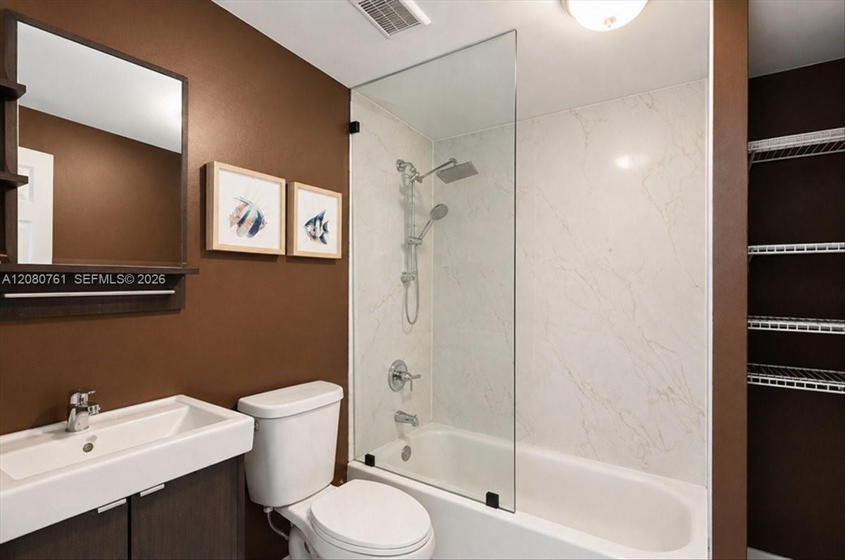 Ver detalles / sq. ft. $ 2026-08-31 0 foto