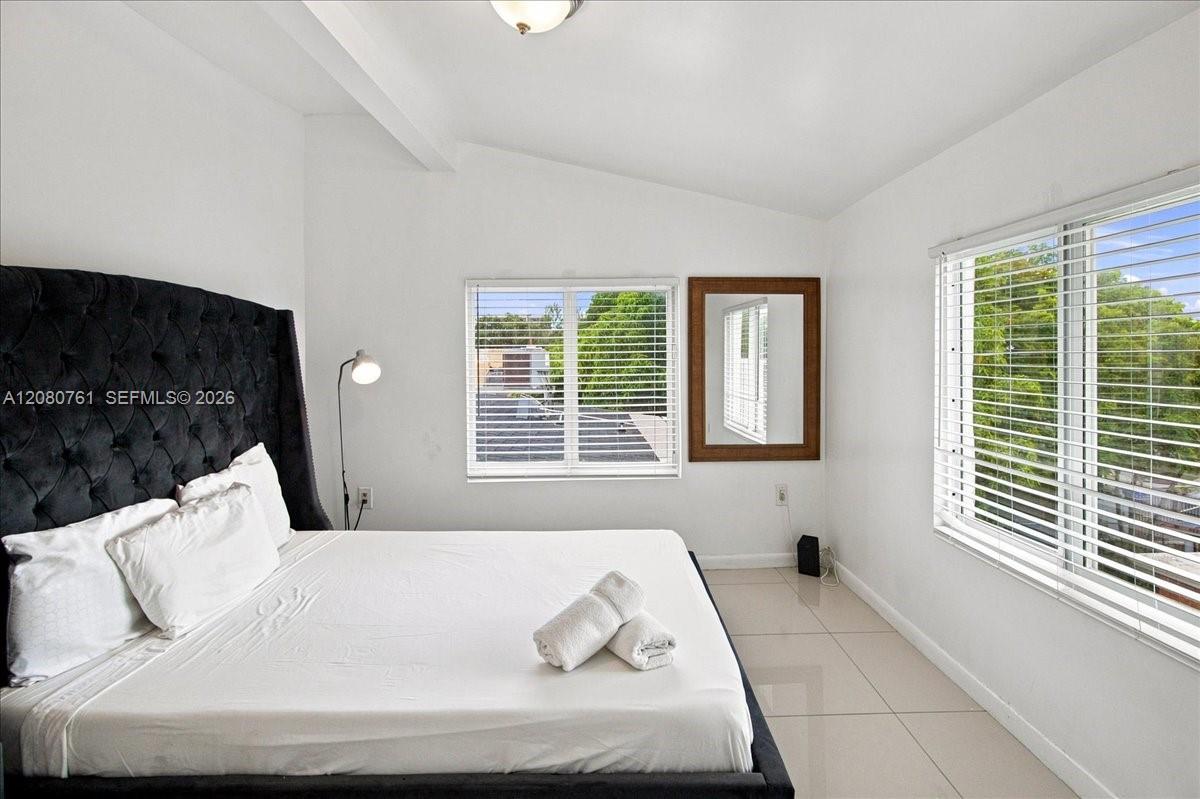 See details / sq. ft. $ 2026-08-31 0 Photo